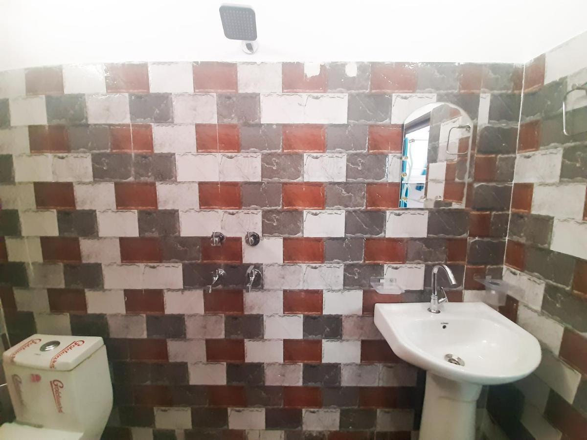 הוסטל רישיקש Orchid מראה חיצוני תמונה