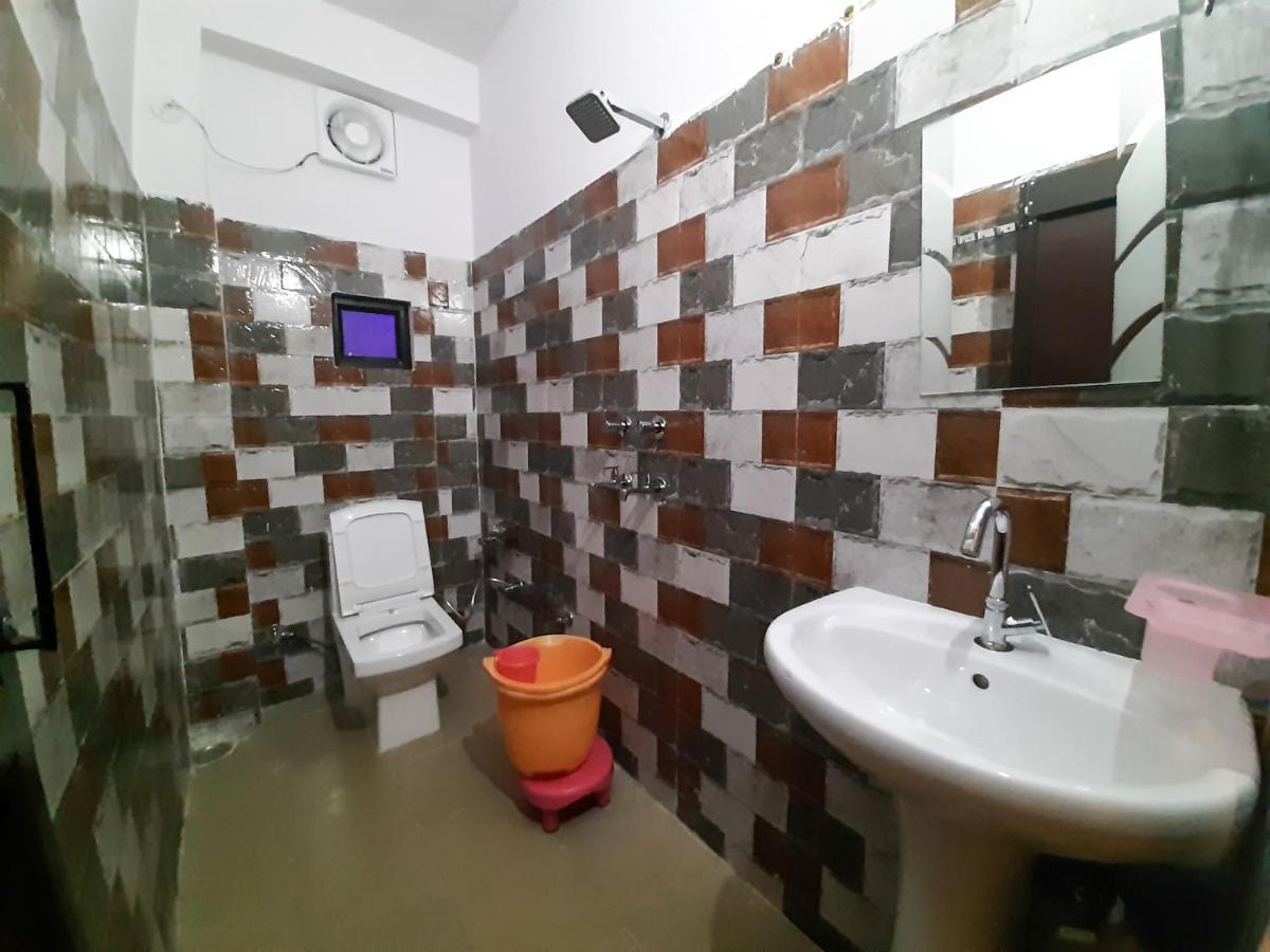 הוסטל רישיקש Orchid מראה חיצוני תמונה